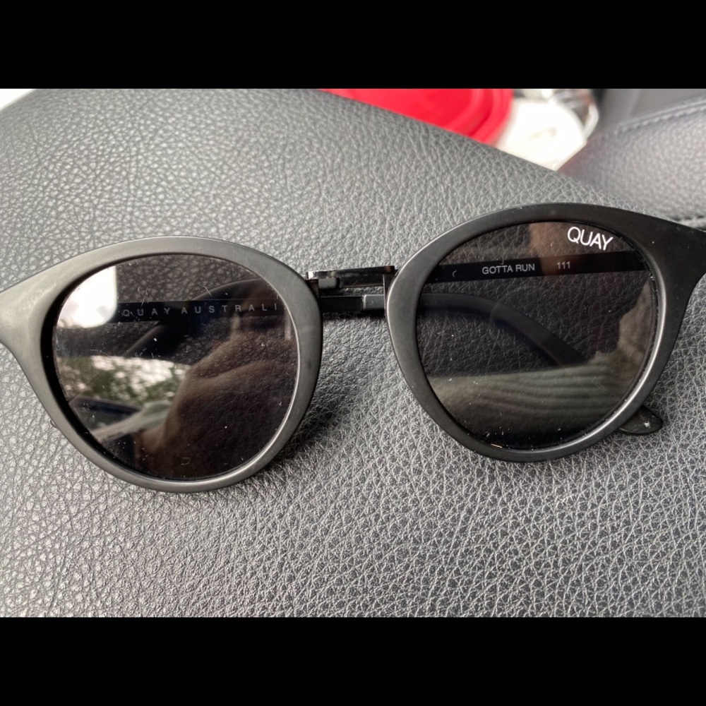 Quay Australia Black Gotta Run Sunglasses
